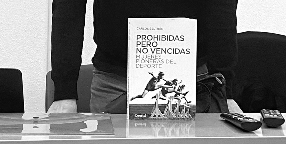 Carlos Beltrán, presentacón libro "Prohibidas pero no venidas"