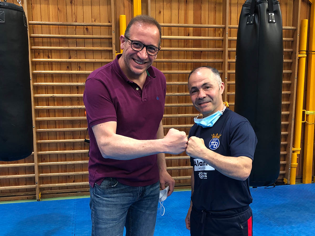 Carlos Beltran Con Rafa Lozano grabando un programa de boxeo